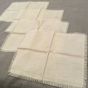 Vintage Set of 4 Linen Napkins
